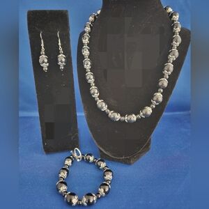 Elegant Silver and Black Beaded Jewelry Set